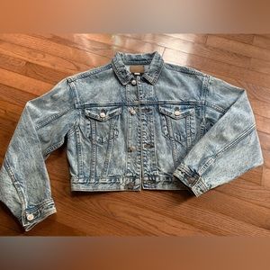 AE Denim Jacket 🌠